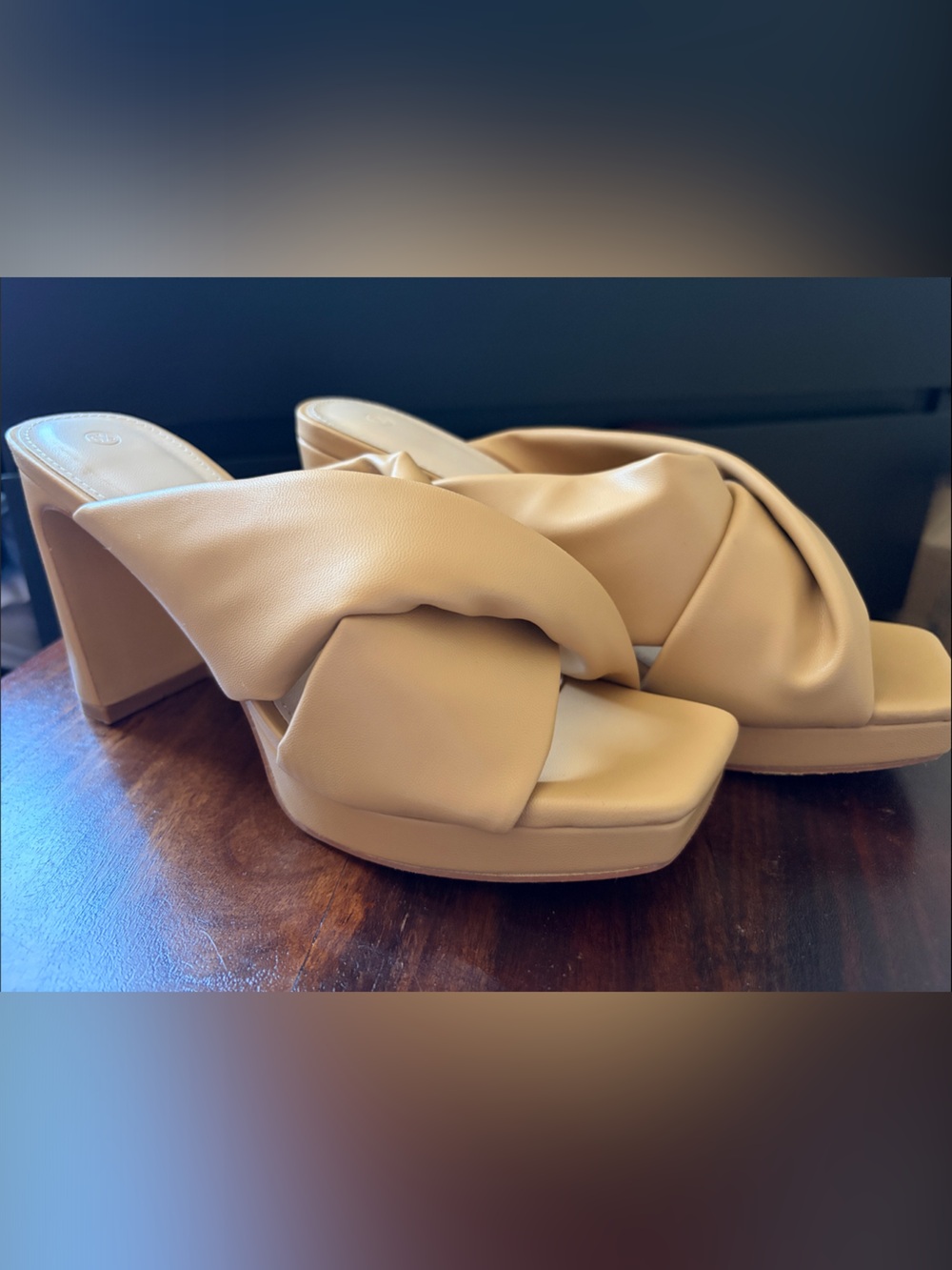 Nude/Tan Knotted Platform Slide Heels 6.5